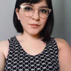 Meet your Posher, Desiree